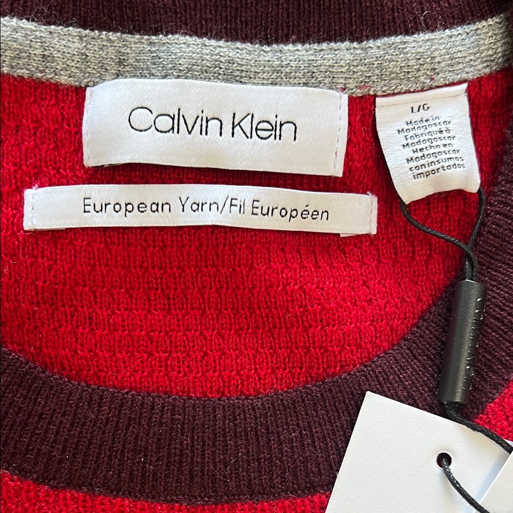 Calvin Klein Red Crewneck Sweater with Dark Trim - Picture 4 of 6